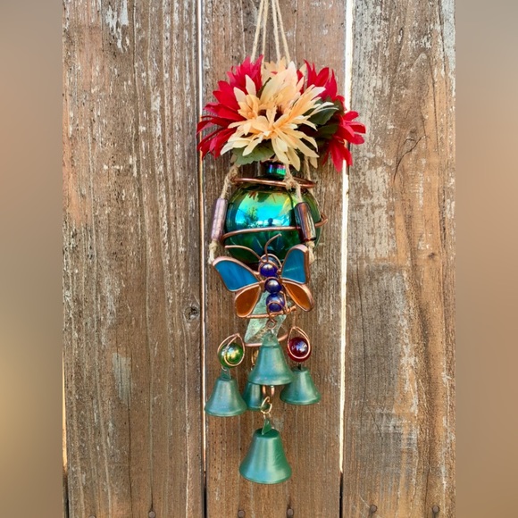 NEW! Rainbow Stained Glass Wind Chime Sun Catcher Butterfly Vase Mobile - Picture 4 of 13
